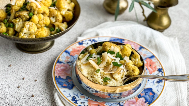 Gesundheit, Vegan Cauliflower and green pea curry